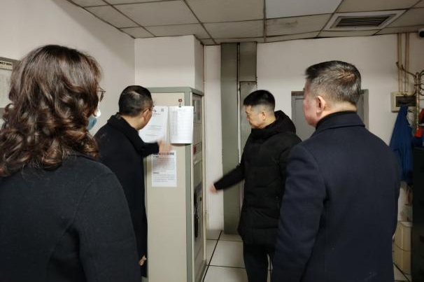 省尊龙凯时官网集团党委书记、董事长游勇检查督导春节安全生产并看望慰问干部员工