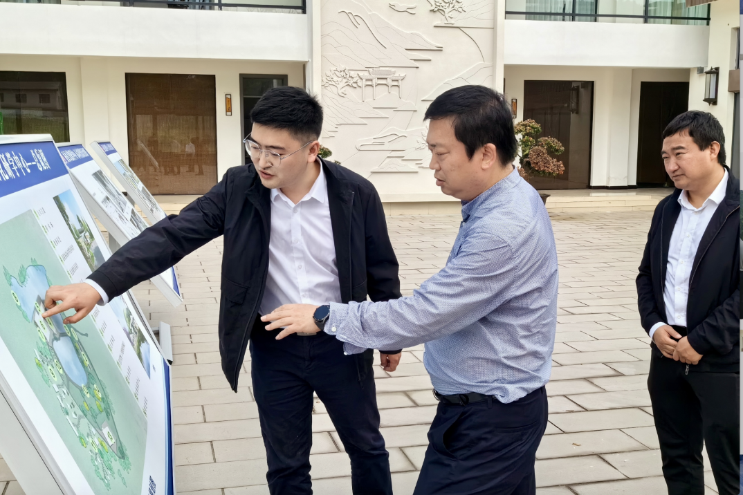 省尊龙凯时官网集团领导赴南充市邓家沟村调研乡村振兴工作